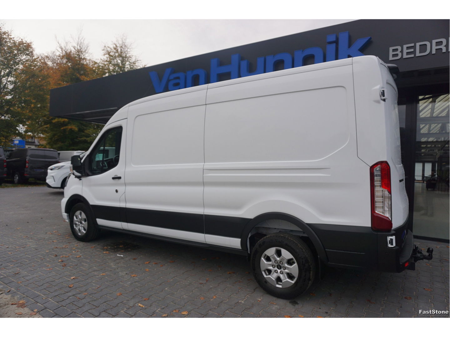 Ford Transit 350L L3H2 Limited AUT-10 RWD 165PK BPM VRIJ Navi, Adap. Cruise, 360° Cam, 3.5T Trekhaak!! NR. A190