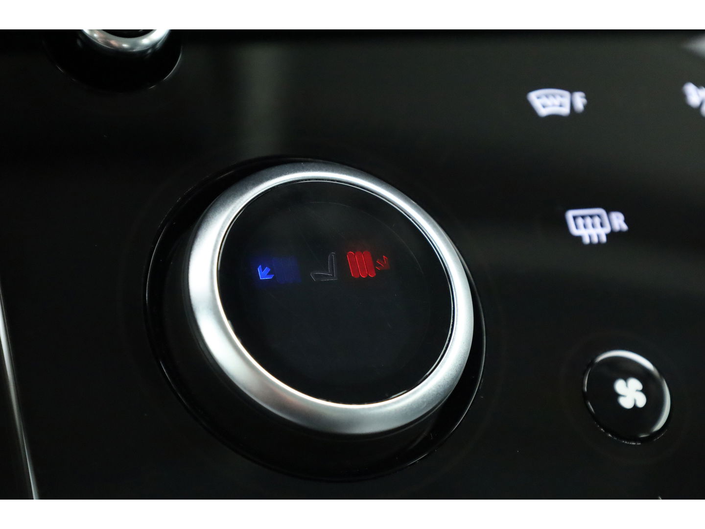 Land Rover Range Rover Evoque 1.5 P300e AWD S | Afn. Trekhaak | 20'' | 360cam | Stoel- Stuurverw. | Dodehoekdet. | Apple CarPlay