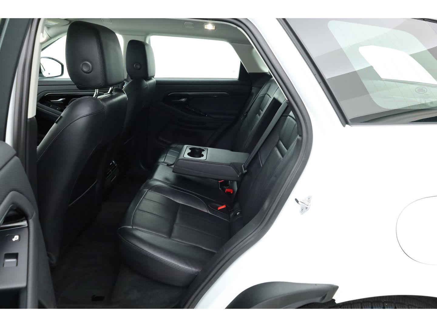 Land Rover Range Rover Evoque 1.5 P300e AWD S | Afn. Trekhaak | 20'' | 360cam | Stoel- Stuurverw. | Dodehoekdet. | Apple CarPlay