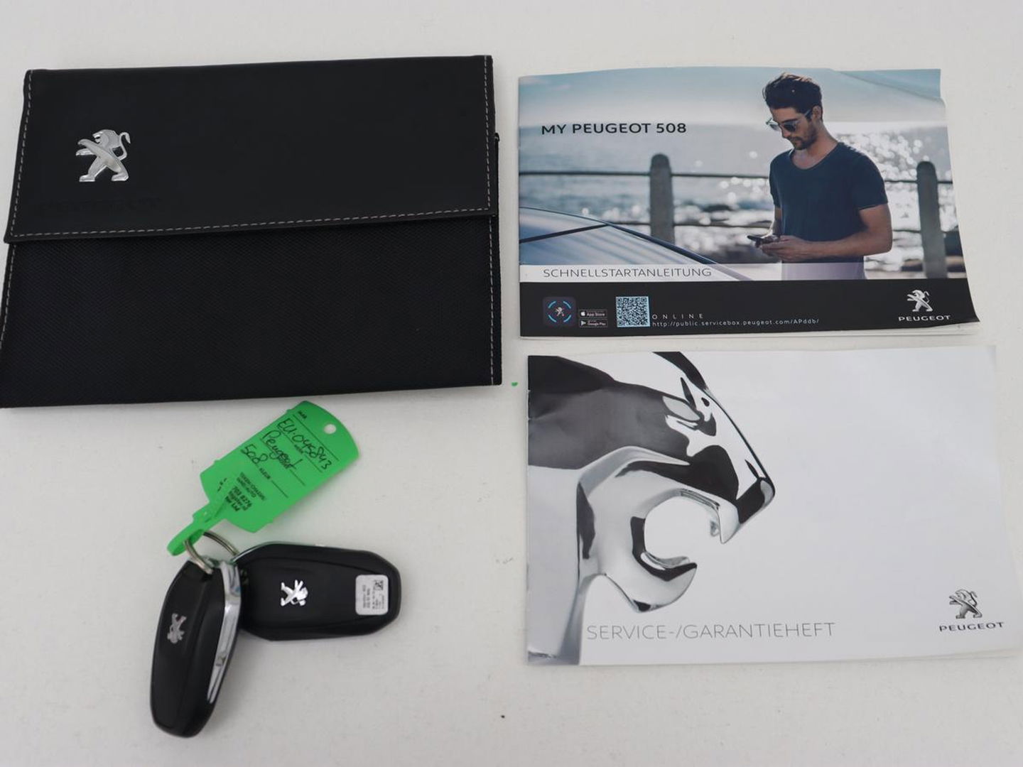 Peugeot 508 1.6 HYbrid GT | Stoelverwarming | Adaptive cruise | Camera | Carplay | Half leder | Keyless | Navigatie | Full LED | Sfeerverlichting | Digital Cockpit | PHEV | Plug In