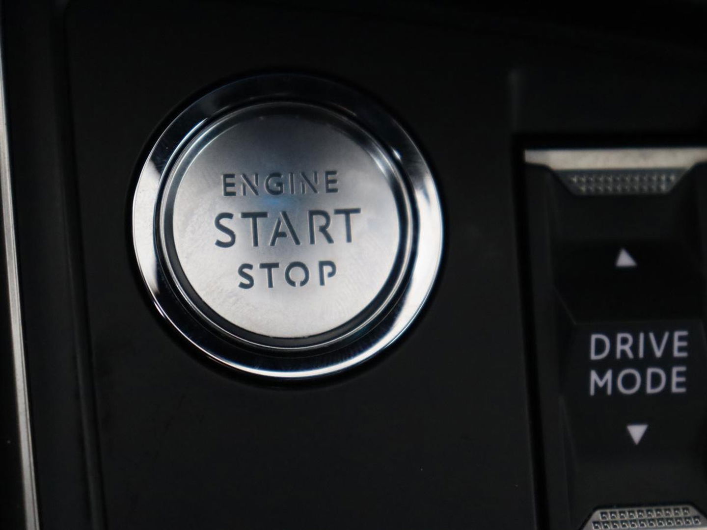 Peugeot 508 1.6 HYbrid GT | Stoelverwarming | Adaptive cruise | Camera | Carplay | Half leder | Keyless | Navigatie | Full LED | Sfeerverlichting | Digital Cockpit | PHEV | Plug In