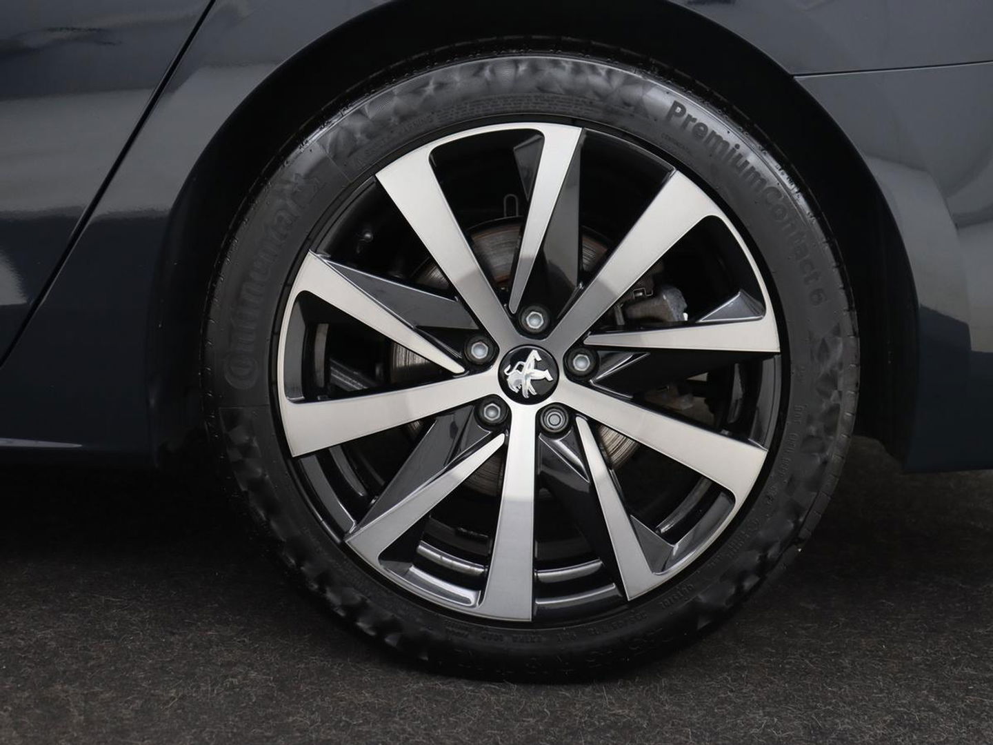 Peugeot 508 1.6 HYbrid GT | Stoelverwarming | Adaptive cruise | Camera | Carplay | Half leder | Keyless | Navigatie | Full LED | Sfeerverlichting | Digital Cockpit | PHEV | Plug In