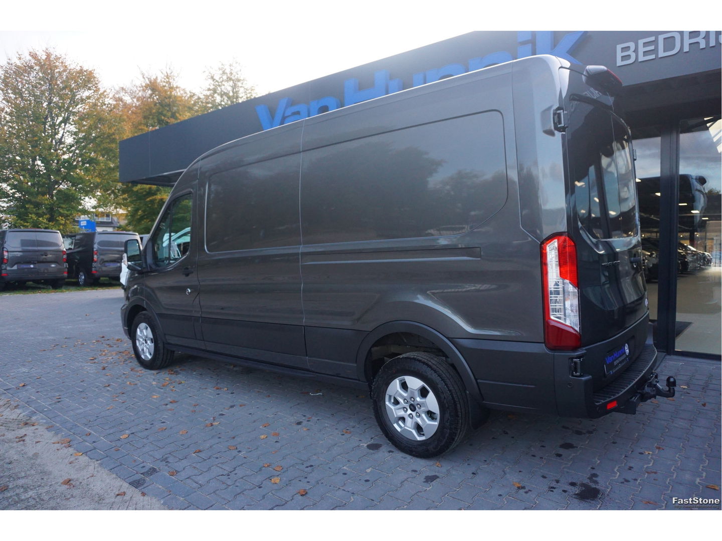 Ford Transit 350L L3H2 Limited AUT-10 RWD 165PK BPM VRIJ 3.5T Trekhaak, Navi, Adap. Cruise, 360° Cam!! NR. A220