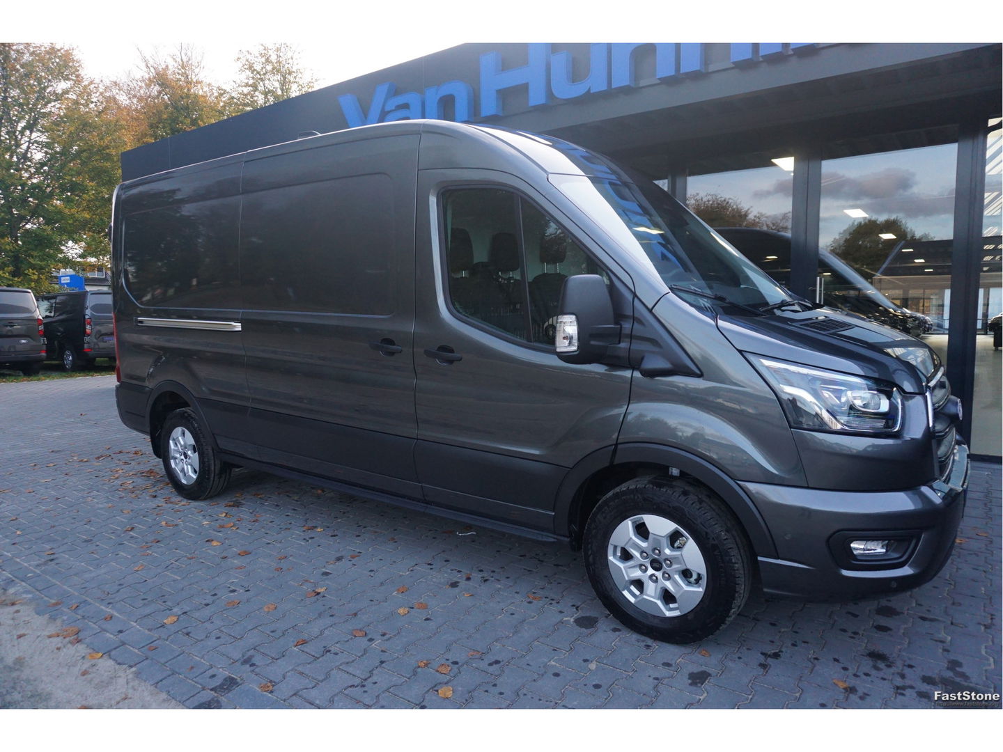 Ford Transit 350L L3H2 Limited AUT-10 RWD 165PK BPM VRIJ 3.5T Trekhaak, Navi, Adap. Cruise, 360° Cam!! NR. A220