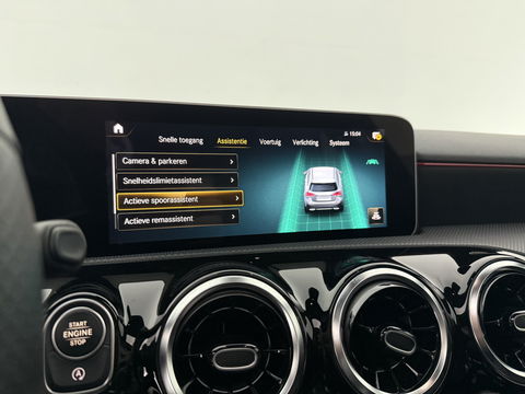 Mercedes-Benz A-Klasse 200 AMG | Pano | Virtual | Camera | LED | Parkeersens. | NAP