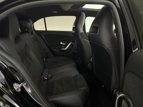 Mercedes-Benz A-Klasse 200 AMG | Pano | Virtual | Camera | LED | Parkeersens. | NAP