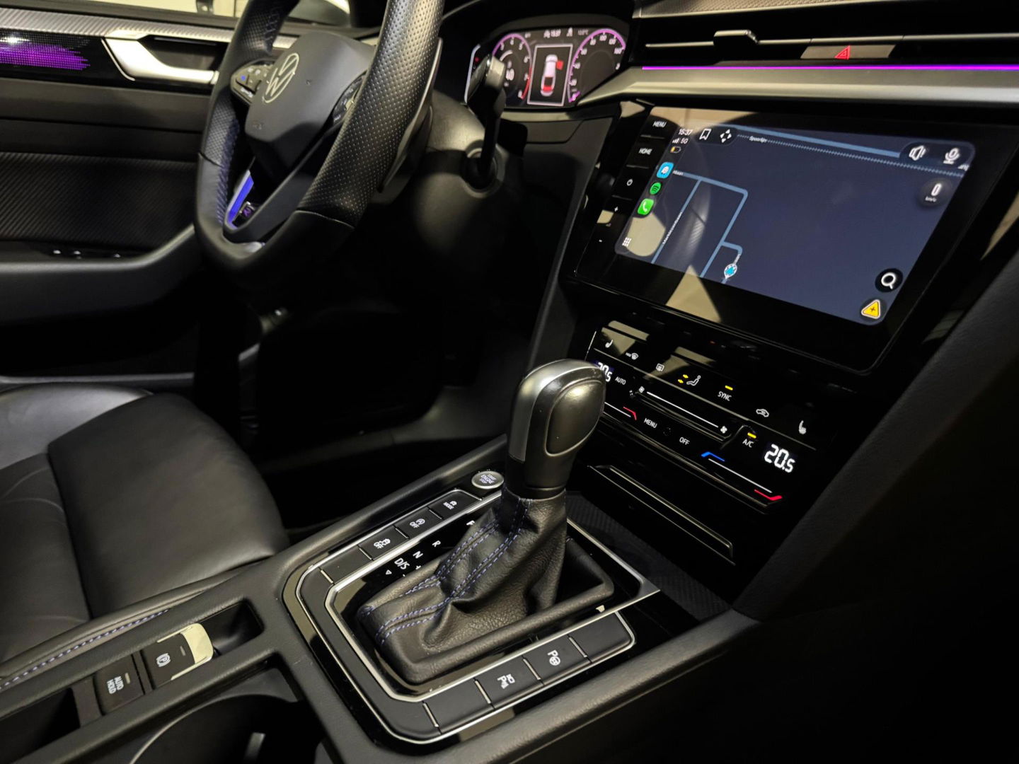 Volkswagen Arteon 2.0 TSI R PANO KEYLESS HUD VOL'