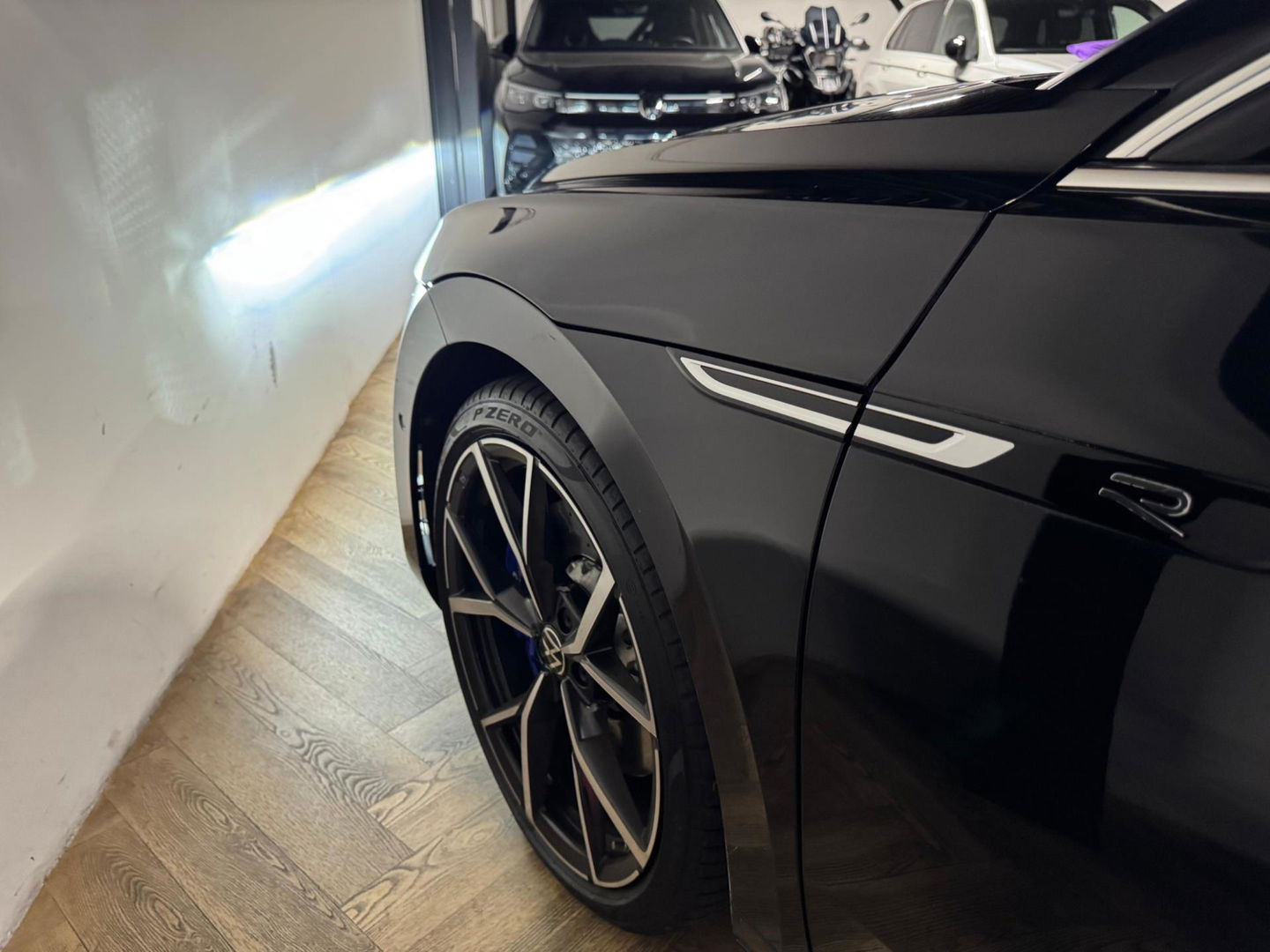 Volkswagen Arteon 2.0 TSI R PANO KEYLESS HUD VOL'