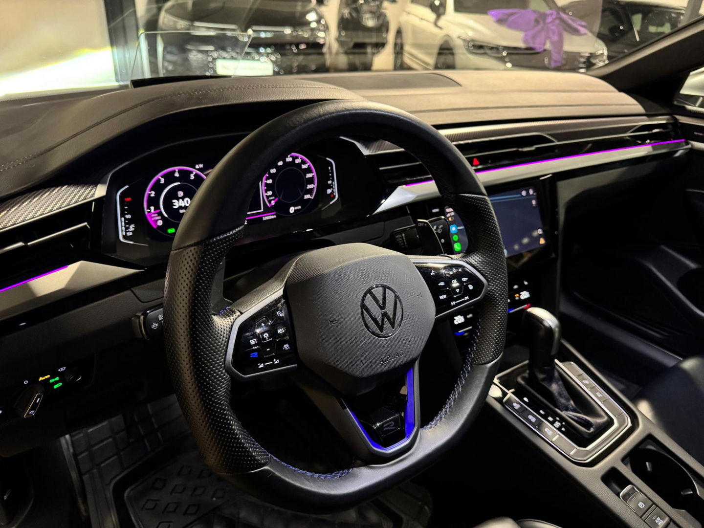 Volkswagen Arteon 2.0 TSI R PANO KEYLESS HUD VOL'