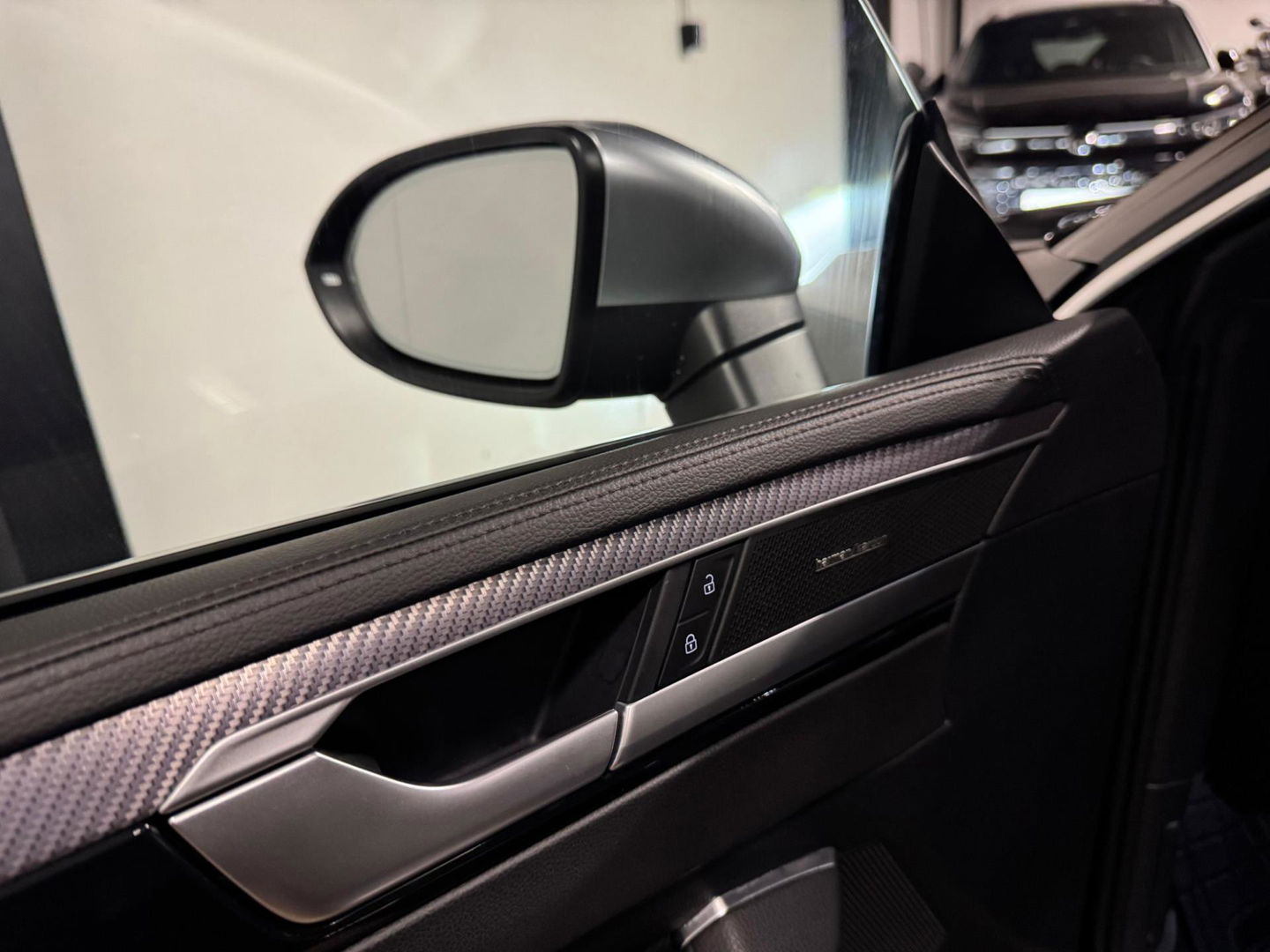 Volkswagen Arteon 2.0 TSI R PANO KEYLESS HUD VOL'