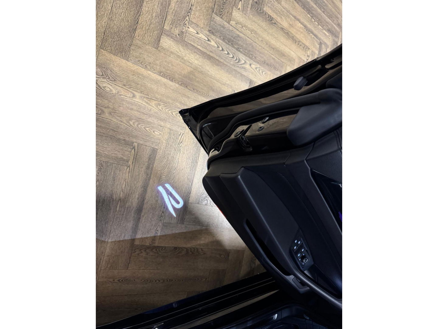 Volkswagen Arteon 2.0 TSI R PANO KEYLESS HUD VOL'