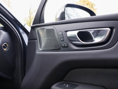 Volvo XC60 T6 Plus Black Edition MY 2026 | Facelift Panodak 360 cam 21 inch