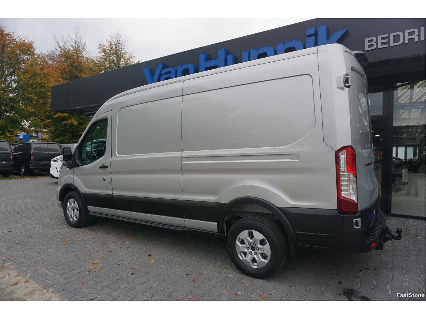 Ford Transit 350L L3H2 Limited AUT-10 RWD 165PK BPM VRIJ Navi, Adap. Cruise, 360° Cam, 3.5T Trekhaak!! NR. A207
