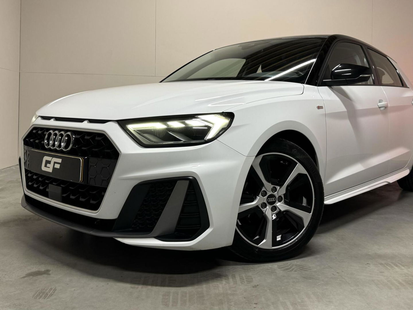 Audi A1 Sportback 30 TFSI S-Line Carplay Cruise Clima PDC