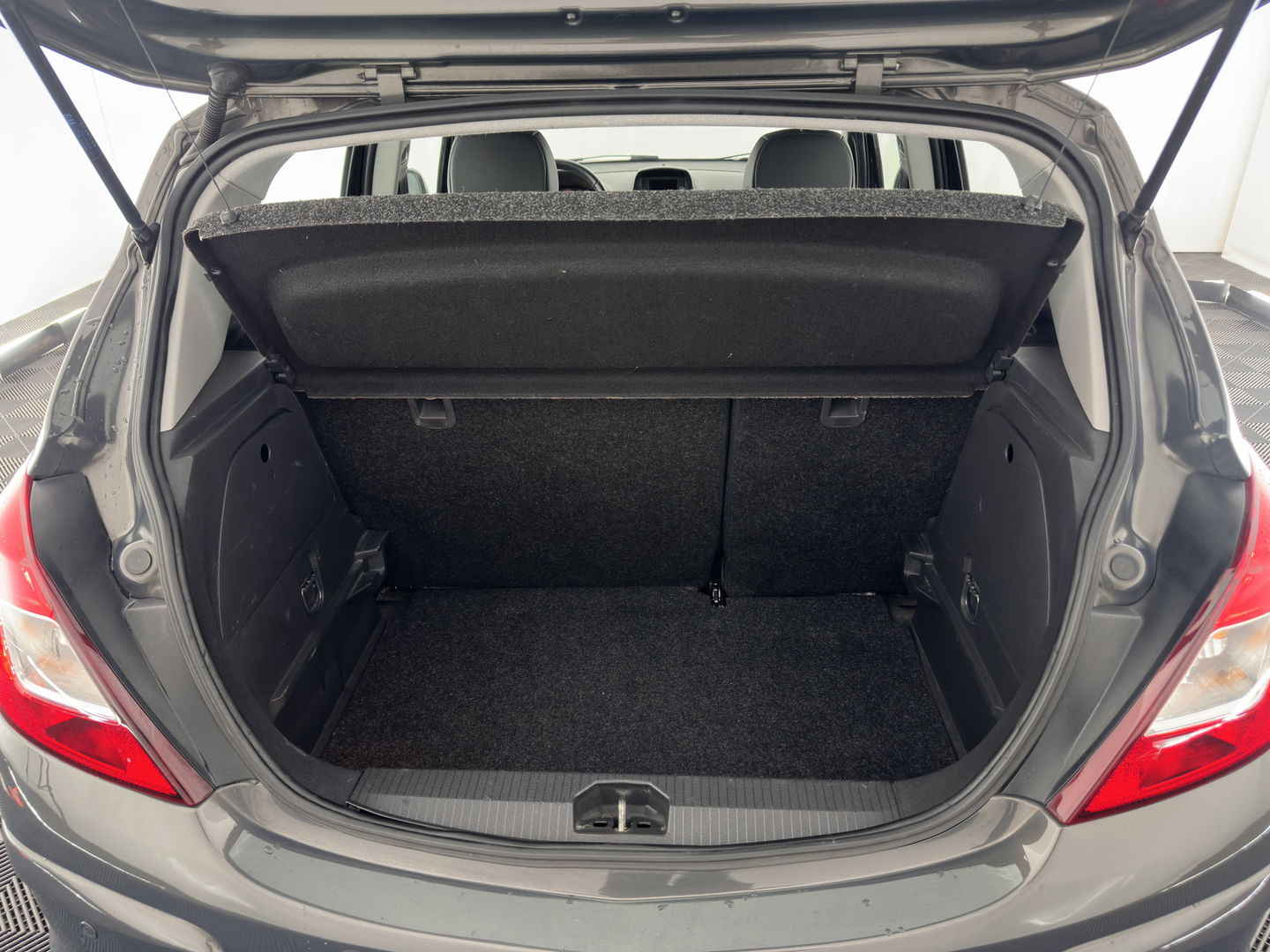 Opel Corsa 1.3 CDTi EcoFlex S/S Business+ *LEATHER-FABRIC | NAVI-FULLMAP | AIRCO | CRUISE | COMFORT-SEATS | PDC | 15''ALU*