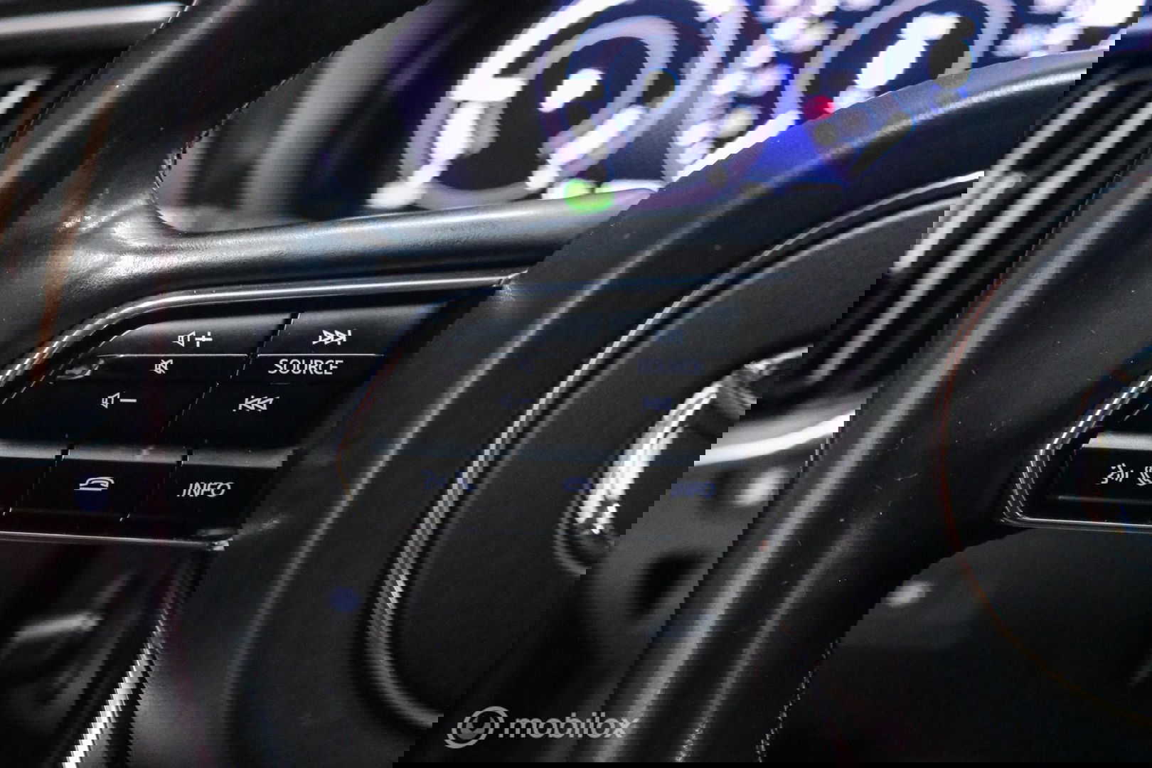 Mazda CX-60 2.5 e-SkyActiv PHEV Takumi AWD | Trekhaak | Bose | Leder | 360 cam | Adaptive | Memory | Stoelkoeling | Stoelverwarming | stuurw