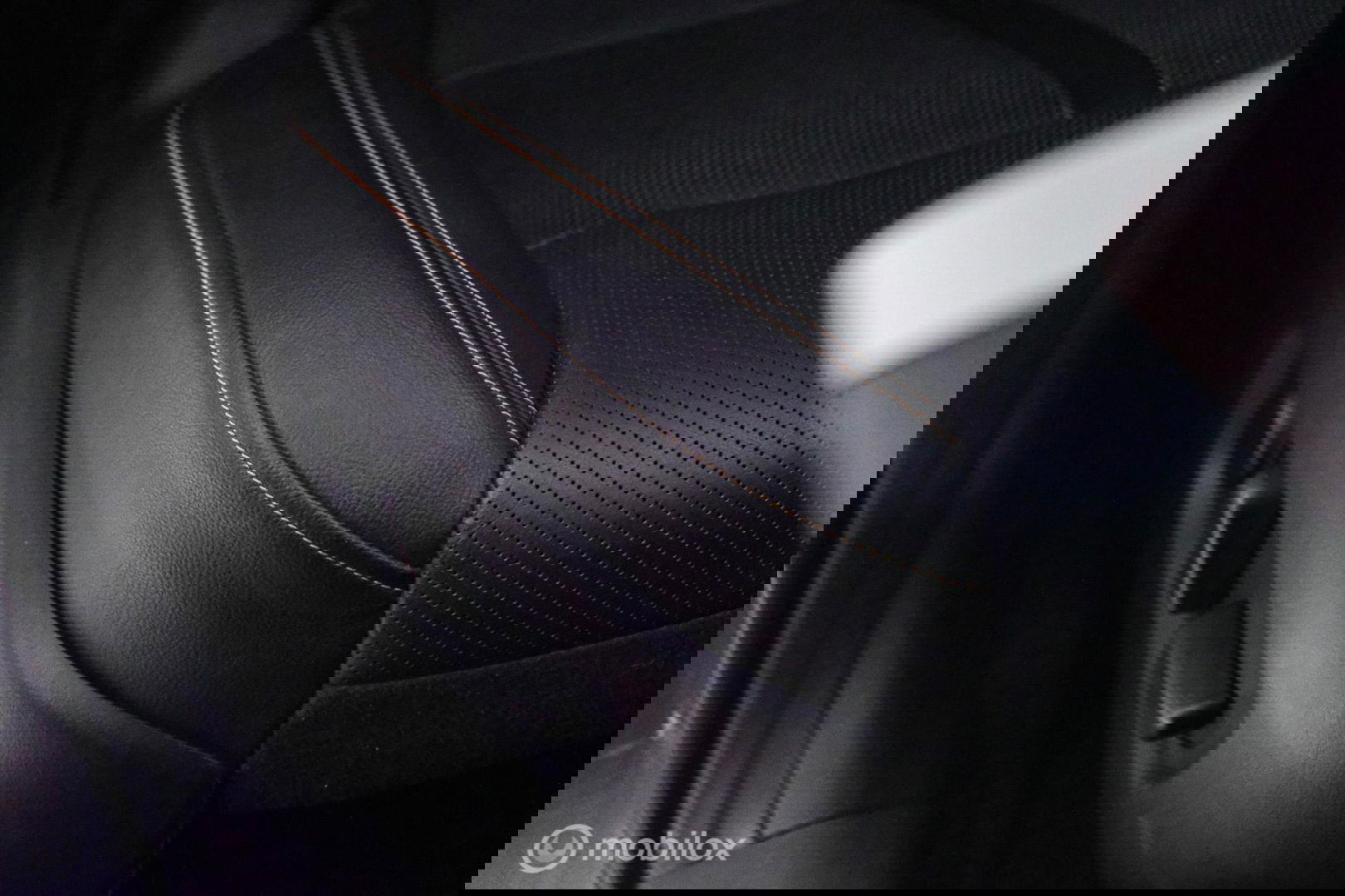 Mazda CX-60 2.5 e-SkyActiv PHEV Takumi AWD | Trekhaak | Bose | Leder | 360 cam | Adaptive | Memory | Stoelkoeling | Stoelverwarming | stuurw