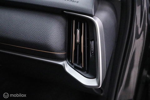 Mazda CX-60 2.5 e-SkyActiv PHEV Takumi AWD | Trekhaak | Bose | Leder | 360 cam | Adaptive | Memory | Stoelkoeling | Stoelverwarming | stuurw