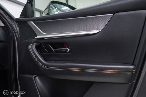 Mazda CX-60 2.5 e-SkyActiv PHEV Takumi AWD | Trekhaak | Bose | Leder | 360 cam | Adaptive | Memory | Stoelkoeling | Stoelverwarming | stuurw
