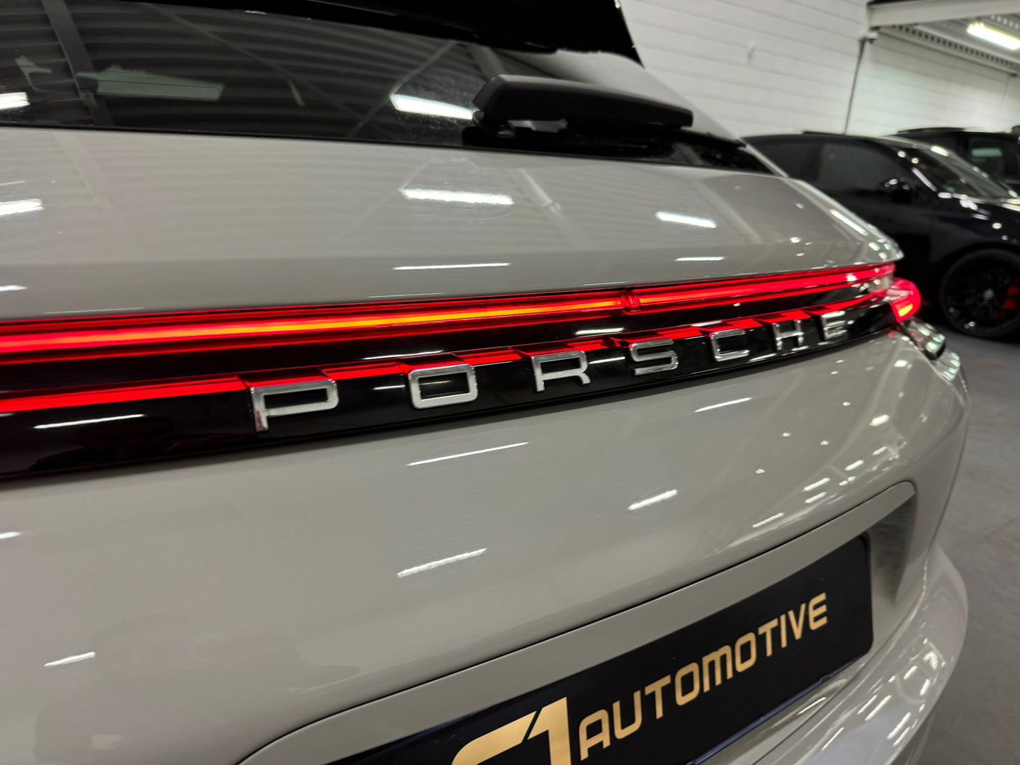 Porsche Panamera Sport Turismo 2.9 4S Pano|Sportdesign|Burmester