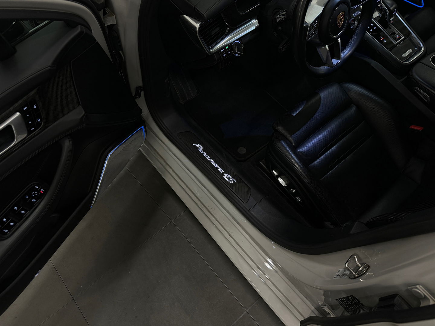 Porsche Panamera Sport Turismo 2.9 4S Pano|Sportdesign|Burmester