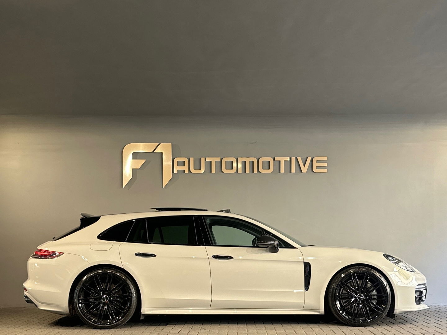 Porsche Panamera Sport Turismo 2.9 4S Pano|Sportdesign|Burmester