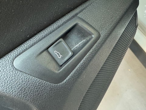 Volkswagen T-Roc 1.5 TSI R-Line Pano|Beats|Keyl|Camera|Dodeh