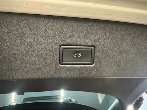 Volkswagen T-Roc 1.5 TSI R-Line Pano|Beats|Keyl|Camera|Dodeh