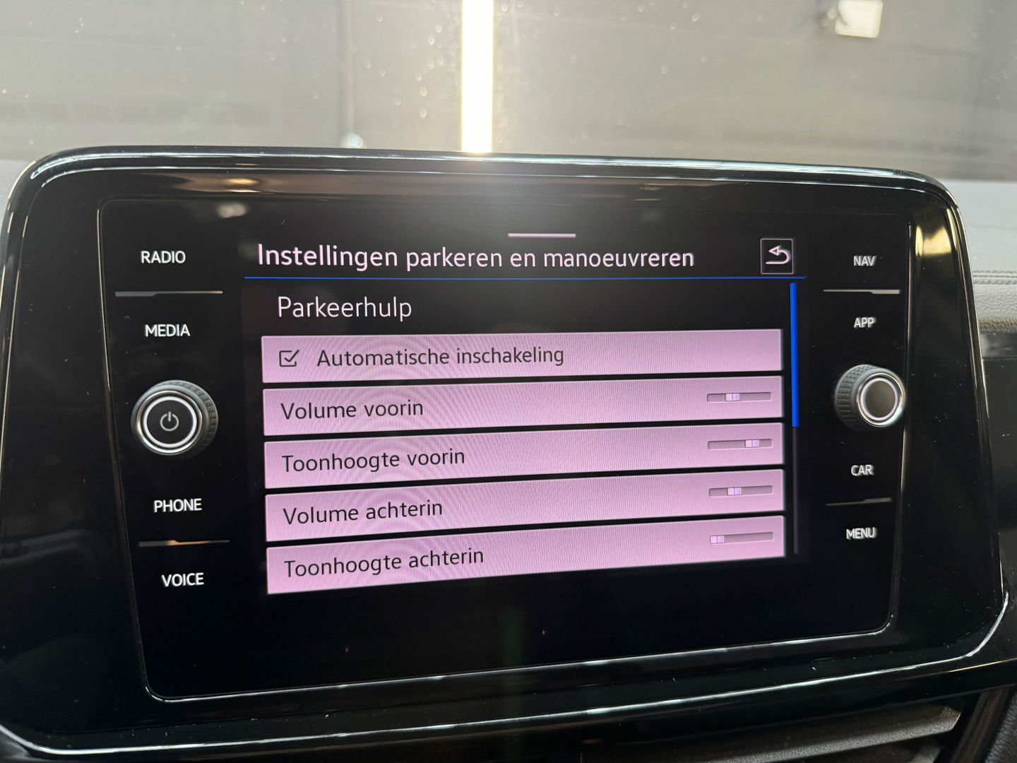 Volkswagen T-Roc 1.5 TSI R-Line Pano|Beats|Keyl|Camera|Dodeh