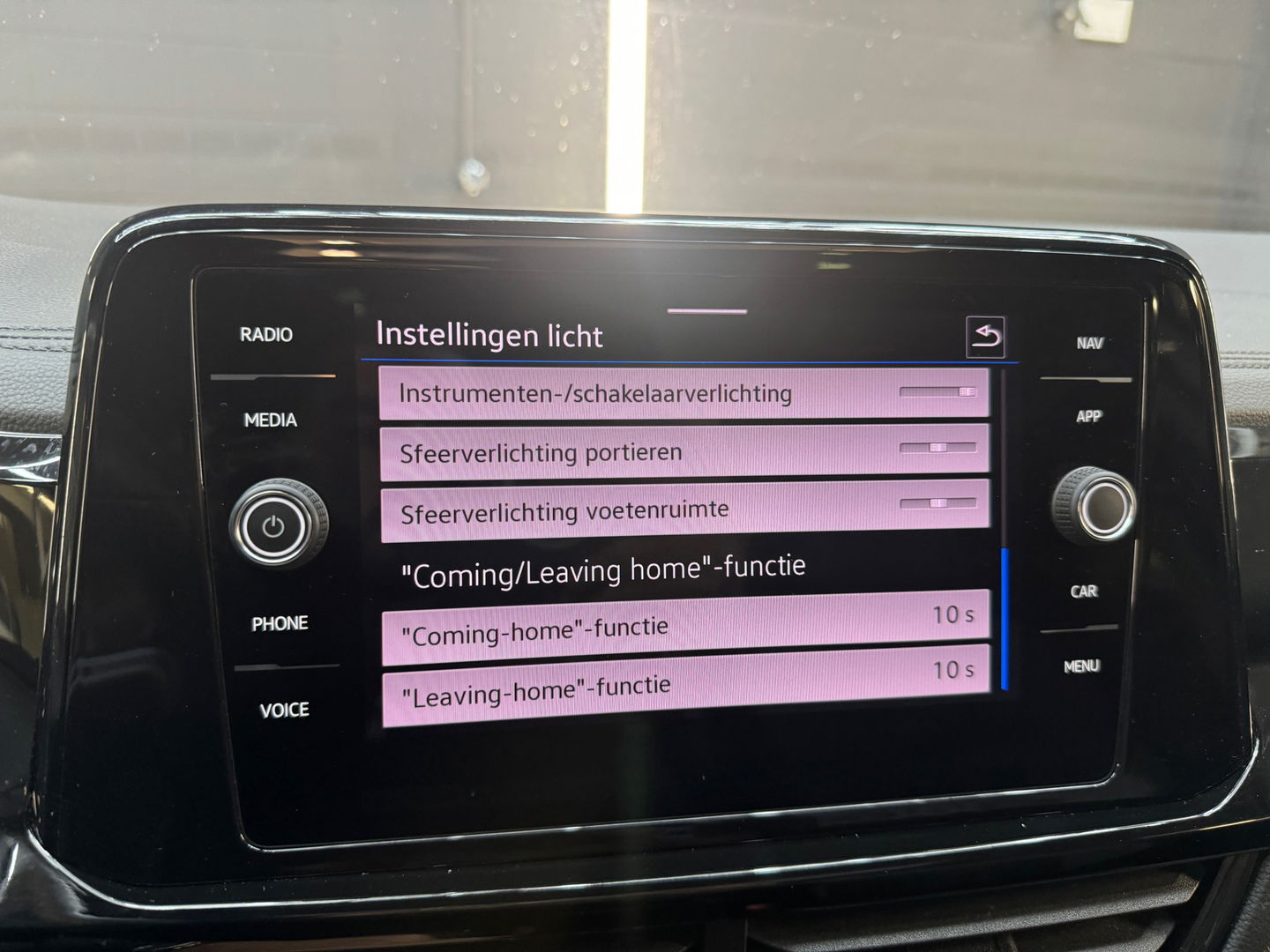 Volkswagen T-Roc 1.5 TSI R-Line Pano|Beats|Keyl|Camera|Dodeh