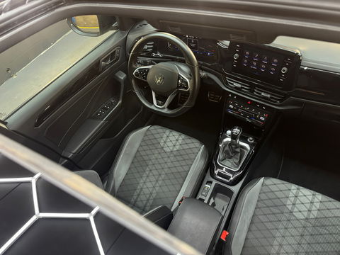 Volkswagen T-Roc 1.5 TSI R-Line Pano|Beats|Keyl|Camera|Dodeh