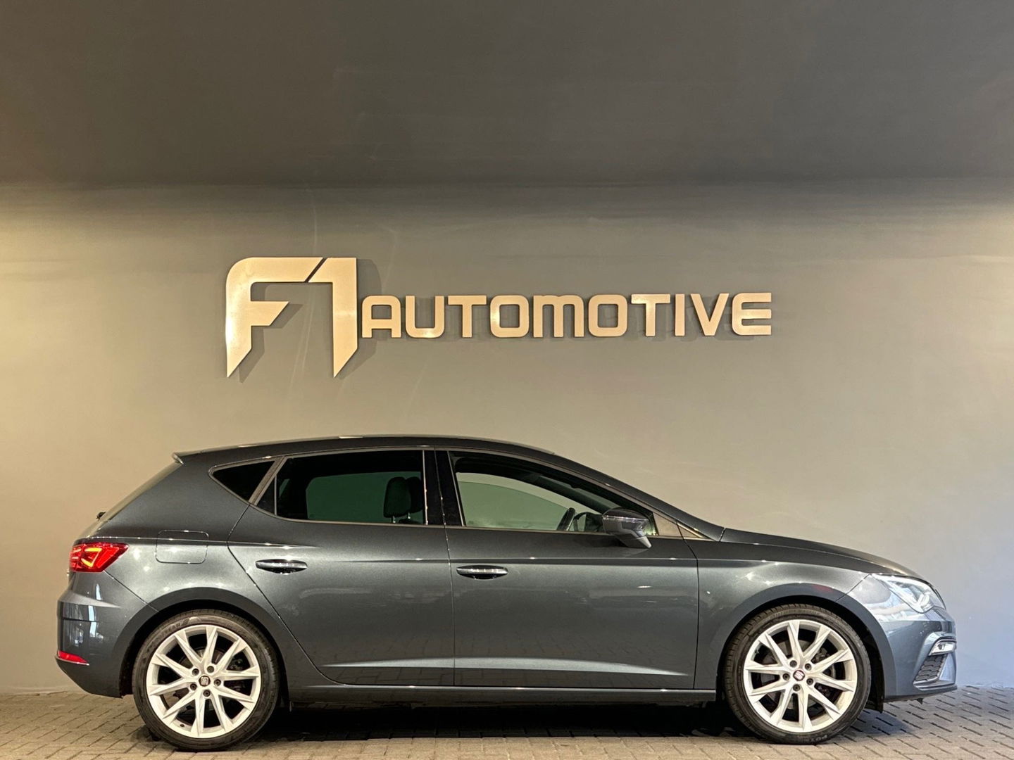 SEAT Leon 2.0 TSI FR Business Intense Keyles|DSG|Sfeer|Beats