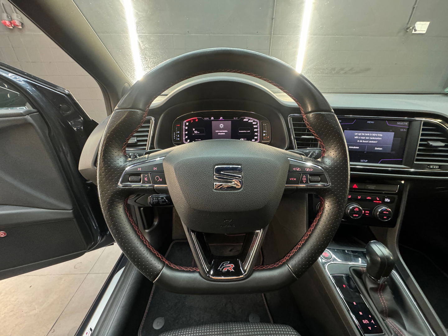 SEAT Leon 2.0 TSI FR Business Intense Keyles|DSG|Sfeer|Beats