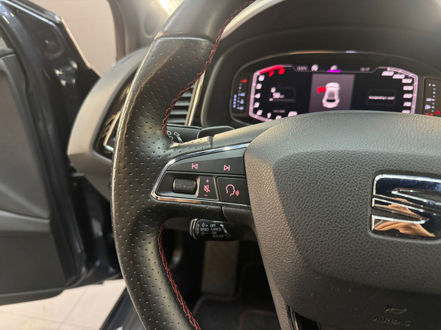 SEAT Leon 2.0 TSI FR Business Intense Keyles|DSG|Sfeer|Beats