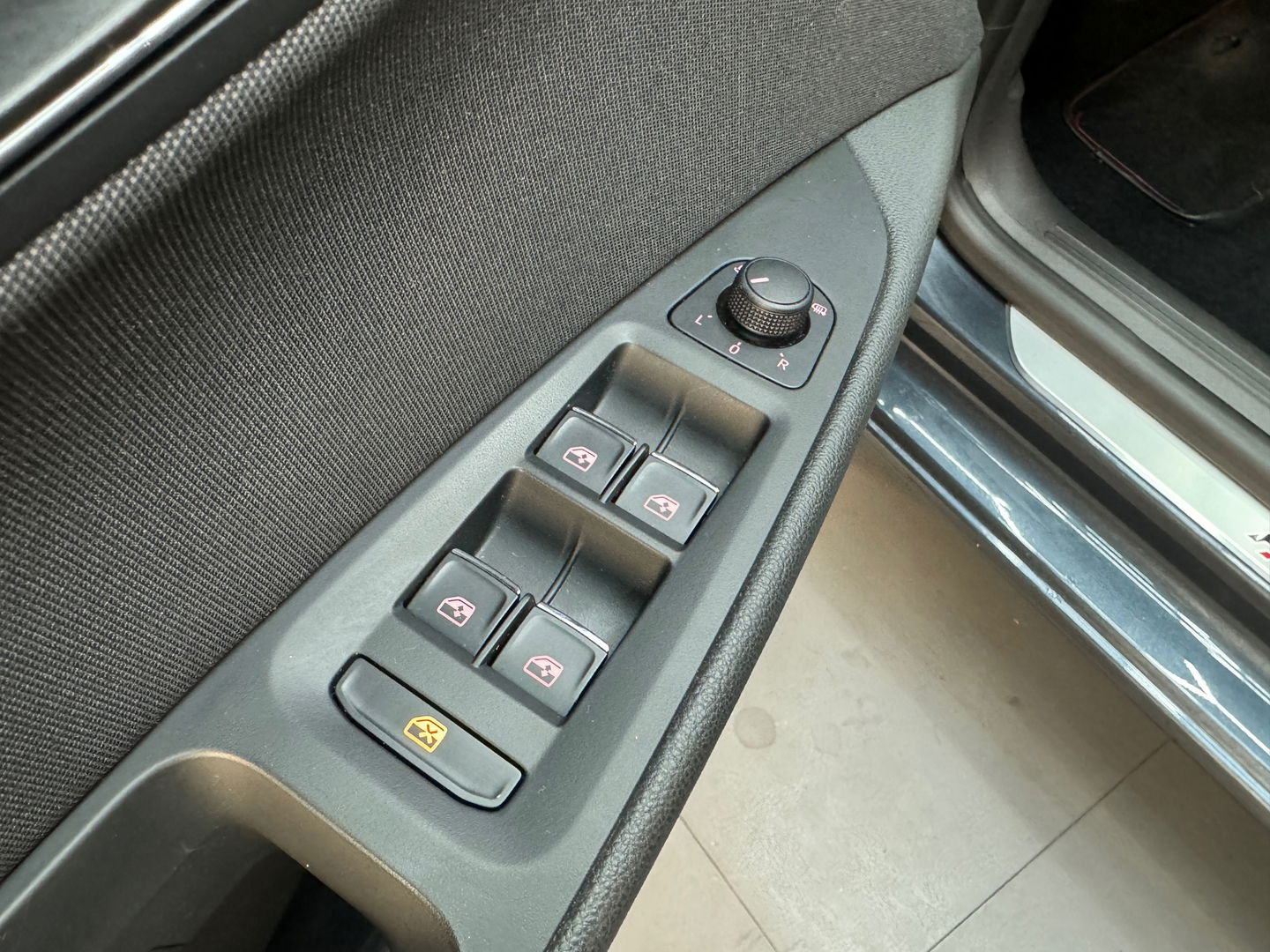 SEAT Leon 2.0 TSI FR Business Intense Keyles|DSG|Sfeer|Beats