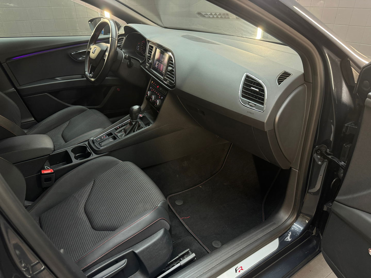 SEAT Leon 2.0 TSI FR Business Intense Keyles|DSG|Sfeer|Beats