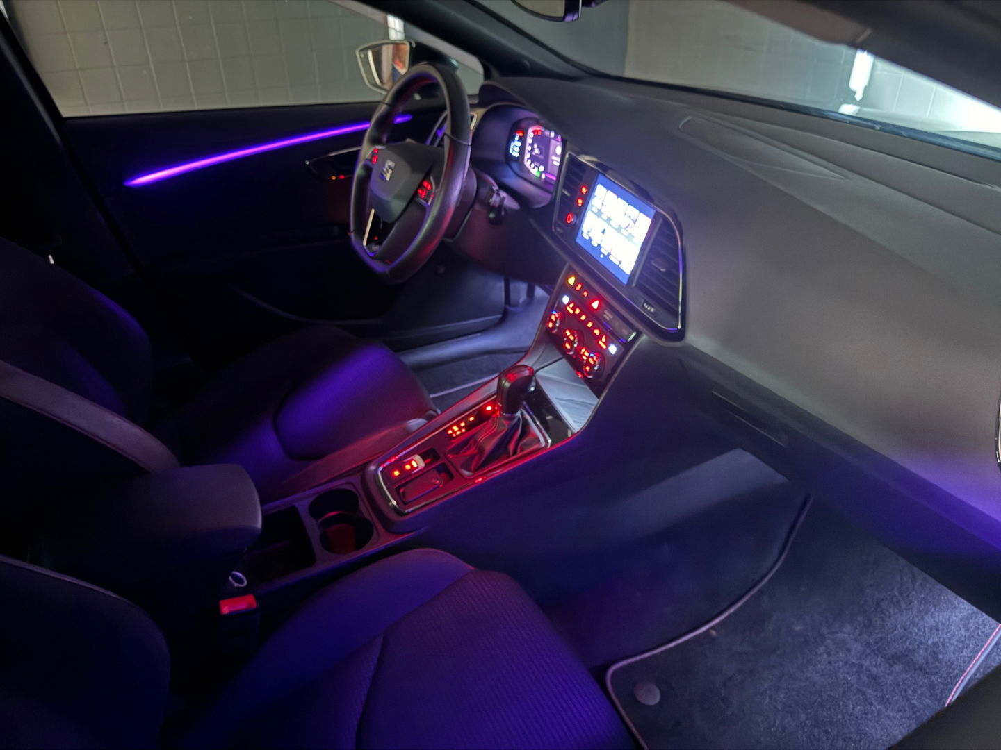 SEAT Leon 2.0 TSI FR Business Intense Keyles|DSG|Sfeer|Beats