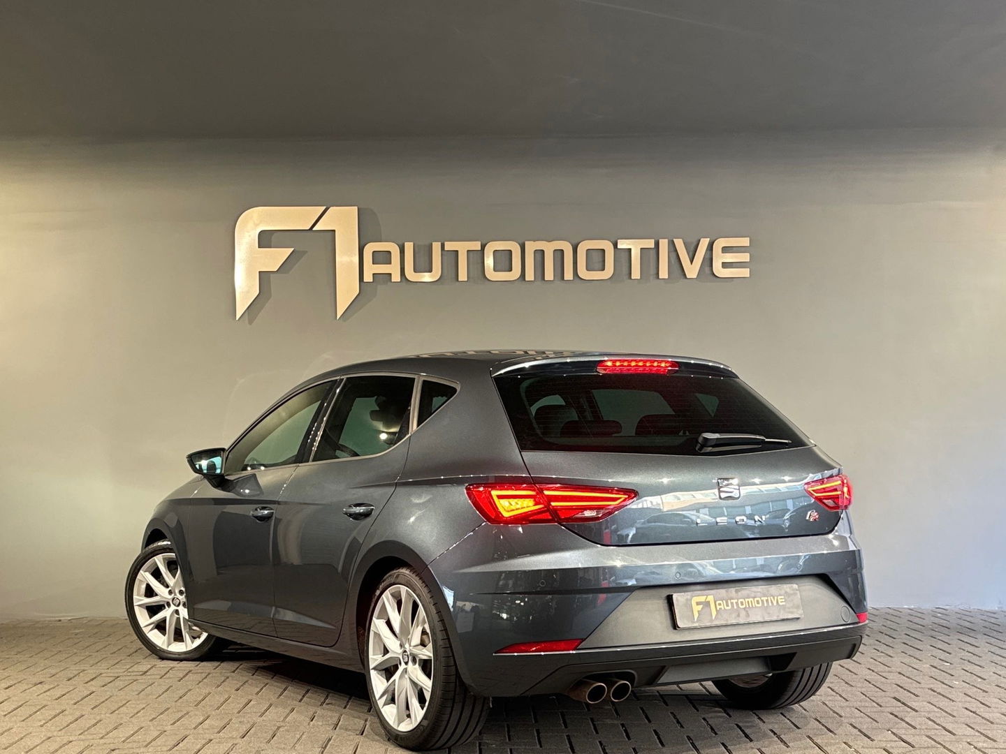 SEAT Leon 2.0 TSI FR Business Intense Keyles|DSG|Sfeer|Beats
