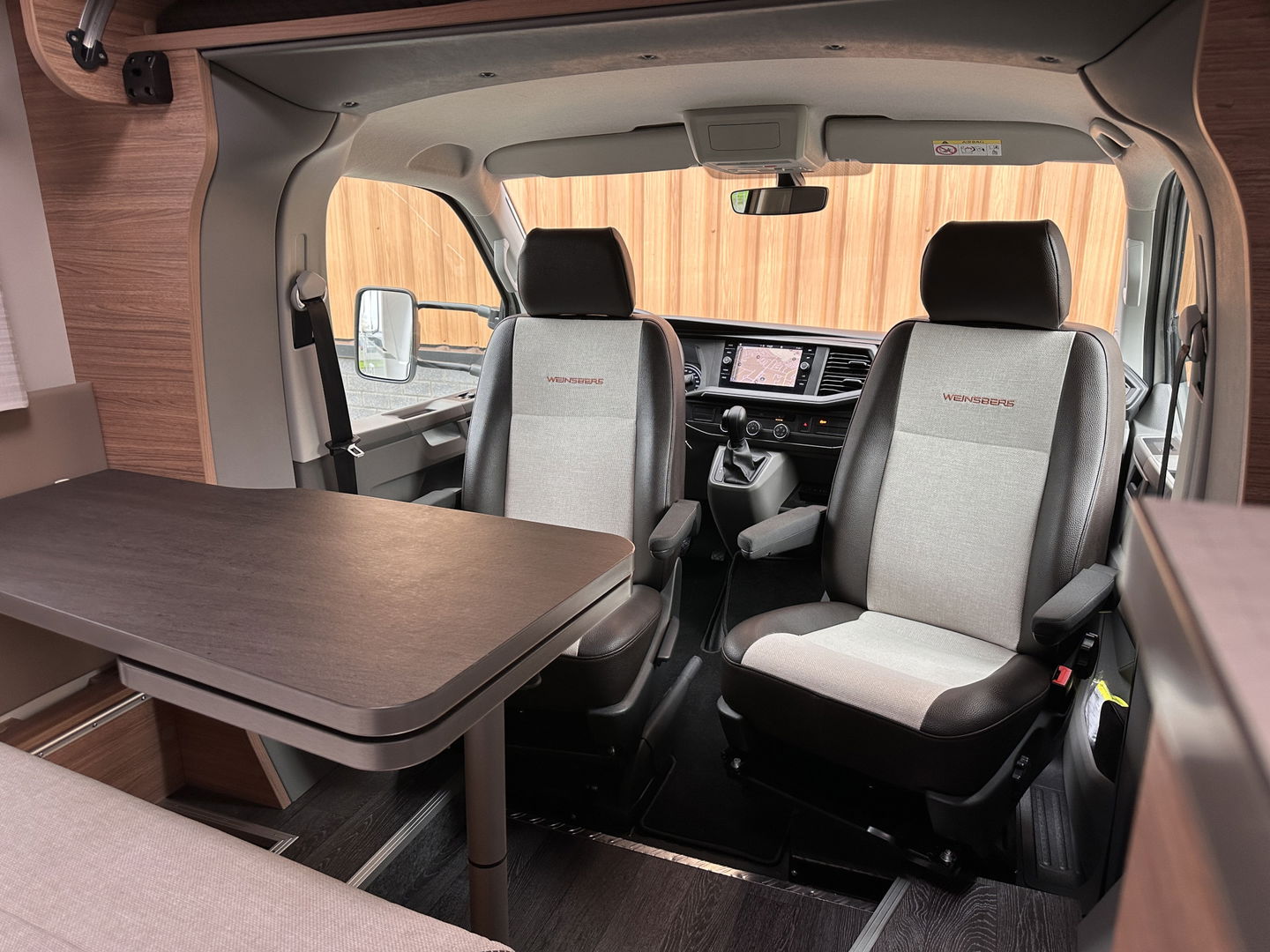 Weinsberg X-CURSION 500 MQ Edition | Hefbed | Stoelverwarming | TV-Satelliet | Thule Cassetteluifel | Achteruitrijcamera | Apple Carplay | Android Auto