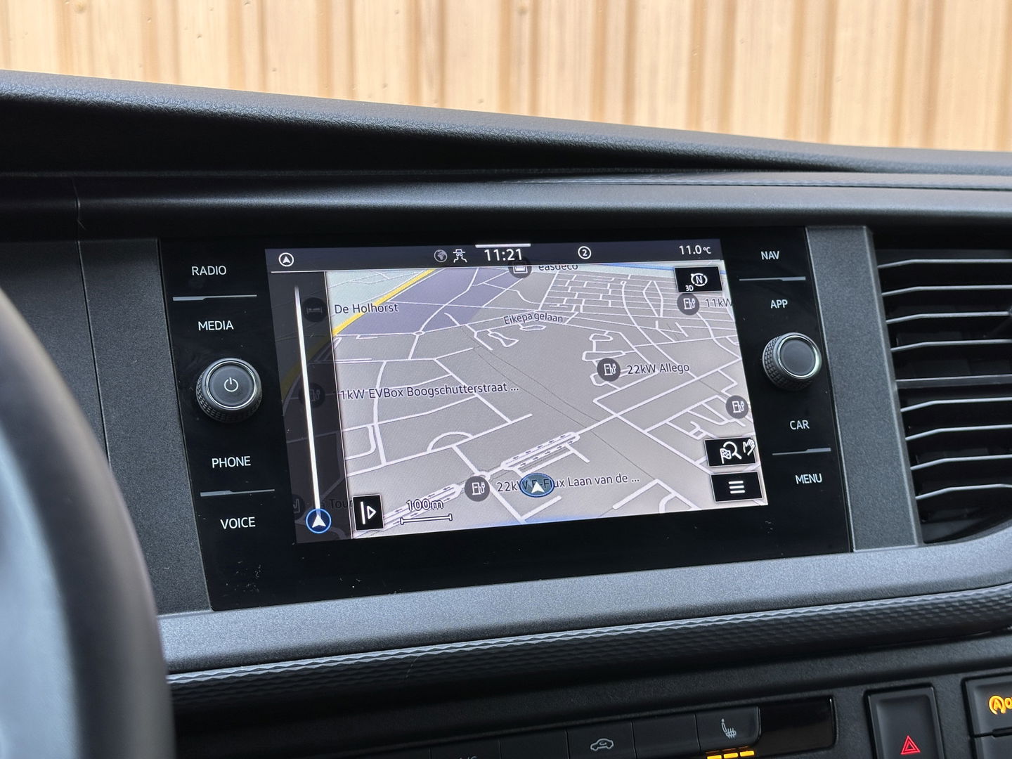 Weinsberg X-CURSION 500 MQ Edition | Hefbed | Stoelverwarming | TV-Satelliet | Thule Cassetteluifel | Achteruitrijcamera | Apple Carplay | Android Auto