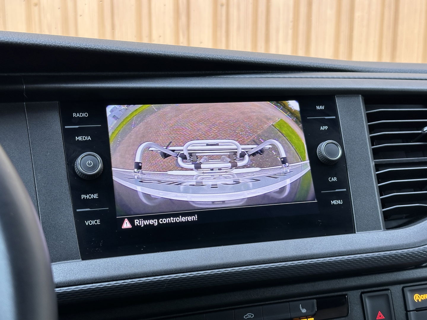 Weinsberg X-CURSION 500 MQ Edition | Hefbed | Stoelverwarming | TV-Satelliet | Thule Cassetteluifel | Achteruitrijcamera | Apple Carplay | Android Auto