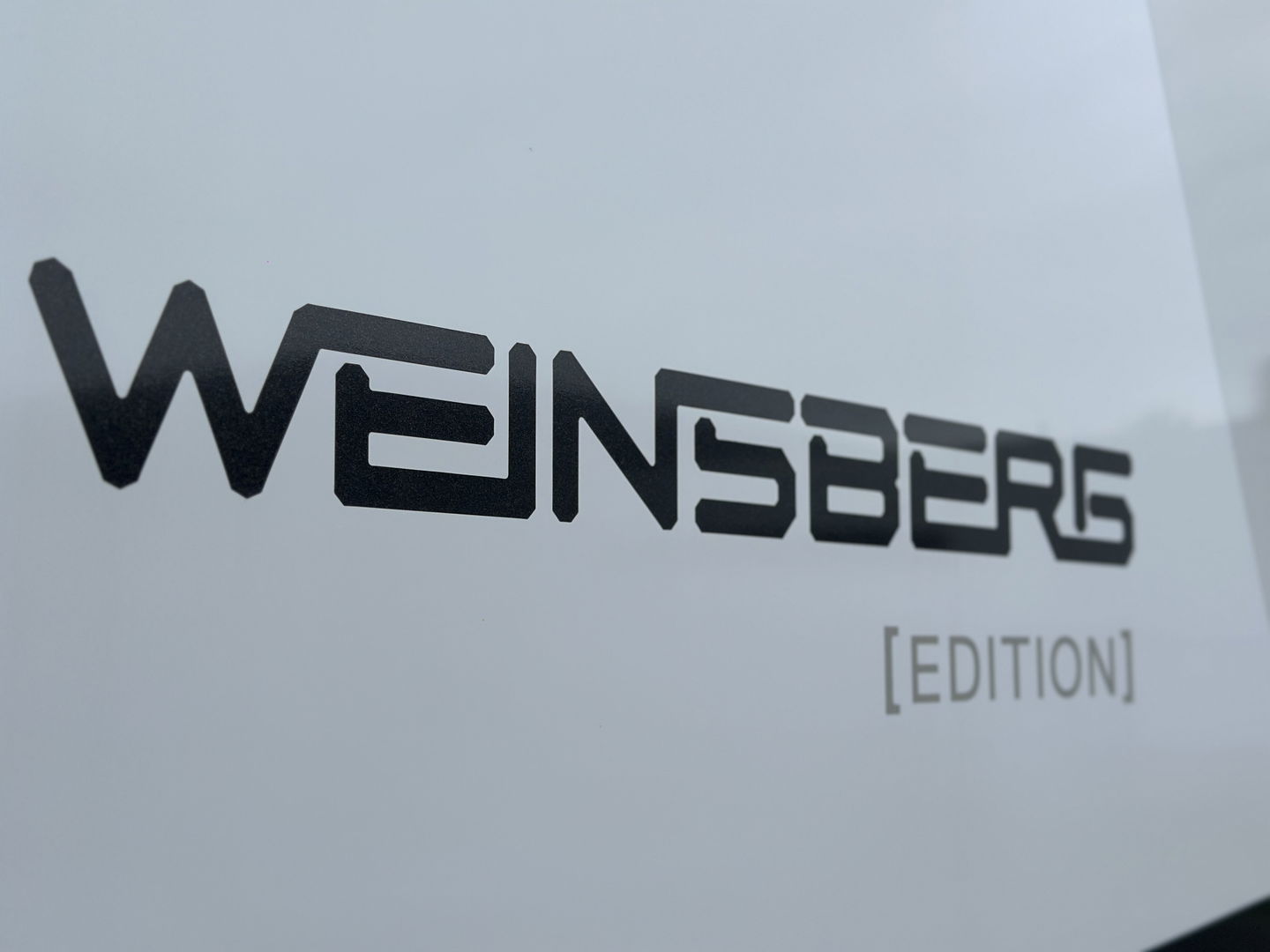 Weinsberg X-CURSION 500 MQ Edition | Hefbed | Stoelverwarming | TV-Satelliet | Thule Cassetteluifel | Achteruitrijcamera | Apple Carplay | Android Auto
