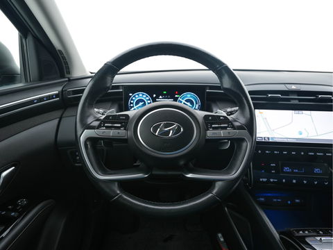 Hyundai Tucson 1.6 T-GDI PHEV Premium 4WD (INCL.BTW) *FULL-LEATER | FULL-LED | ADAPTIVE-CRUISE | BLIND-SPOT | MEMORY-PACK | TOP-VIEW | KEYLESS | DIGI-COCKPIT | HEATED/VENTILATED-COMFORTSEATS | DAB+ | PRIVACY-GLASS | SHIFT-PADDLES | 1