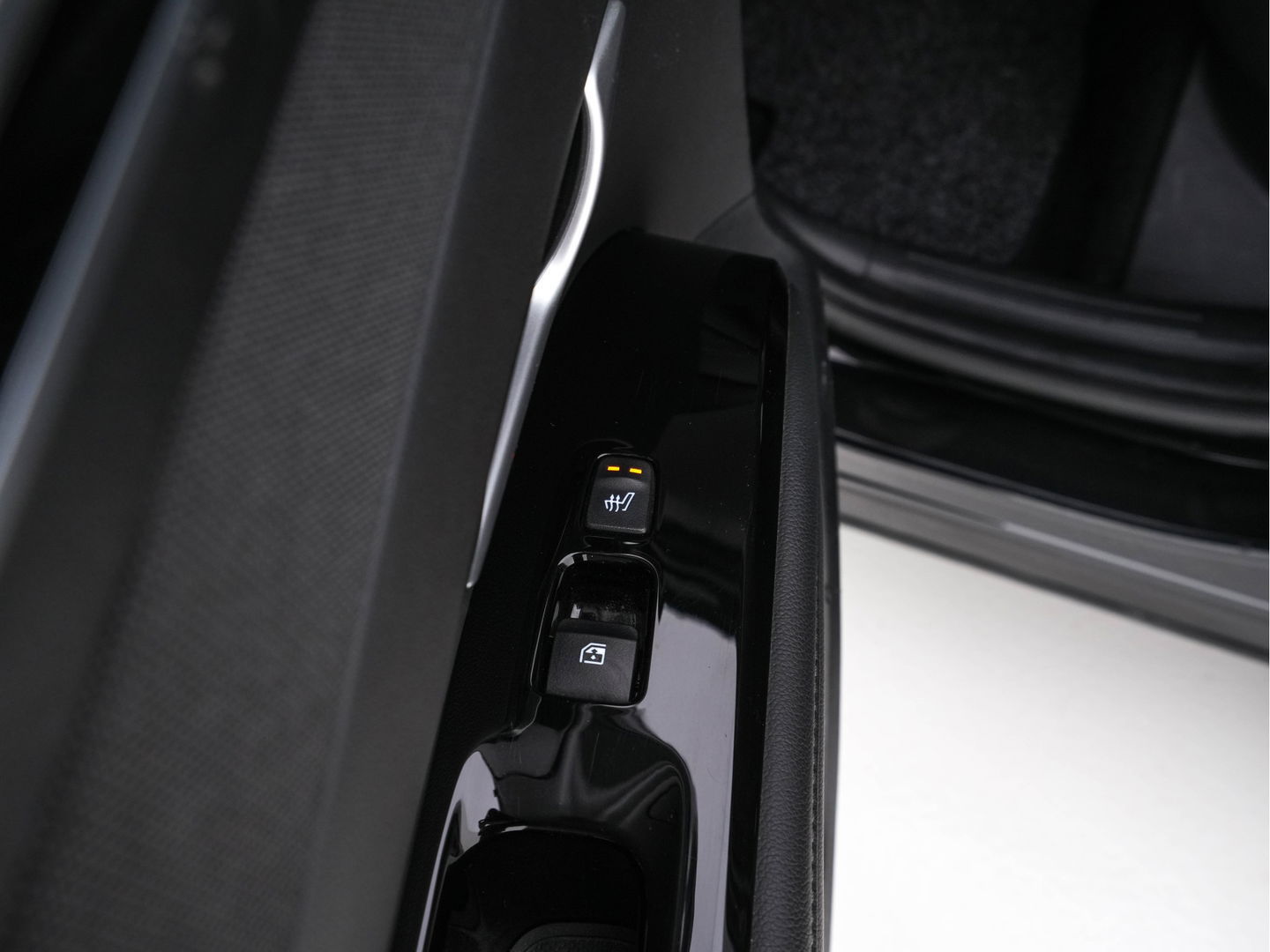 Hyundai Tucson 1.6 T-GDI PHEV Premium 4WD (INCL.BTW) *FULL-LEATER | FULL-LED | ADAPTIVE-CRUISE | BLIND-SPOT | MEMORY-PACK | TOP-VIEW | KEYLESS | DIGI-COCKPIT | HEATED/VENTILATED-COMFORTSEATS | DAB+ | PRIVACY-GLASS | SHIFT-PADDLES | 1