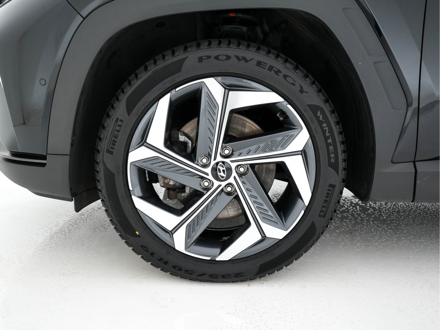 Hyundai Tucson 1.6 T-GDI PHEV Premium 4WD (INCL.BTW) *FULL-LEATER | FULL-LED | ADAPTIVE-CRUISE | BLIND-SPOT | MEMORY-PACK | TOP-VIEW | KEYLESS | DIGI-COCKPIT | HEATED/VENTILATED-COMFORTSEATS | DAB+ | PRIVACY-GLASS | SHIFT-PADDLES | 1