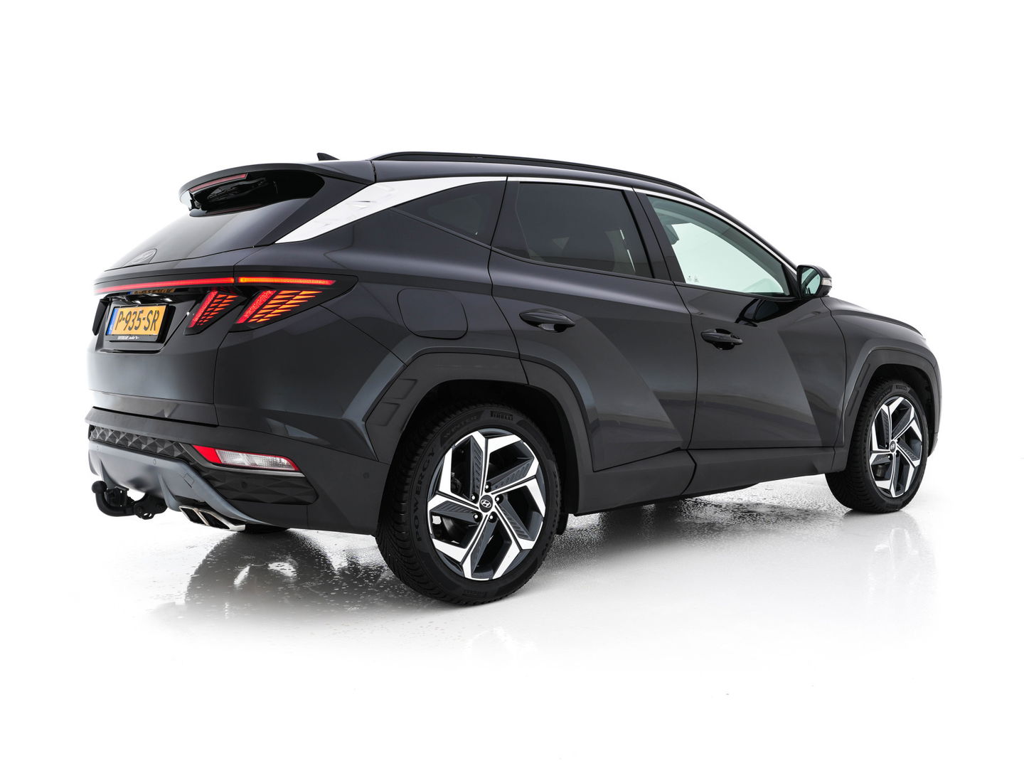 Hyundai Tucson 1.6 T-GDI PHEV Premium 4WD (INCL.BTW) *FULL-LEATER | FULL-LED | ADAPTIVE-CRUISE | BLIND-SPOT | MEMORY-PACK | TOP-VIEW | KEYLESS | DIGI-COCKPIT | HEATED/VENTILATED-COMFORTSEATS | DAB+ | PRIVACY-GLASS | SHIFT-PADDLES | 1