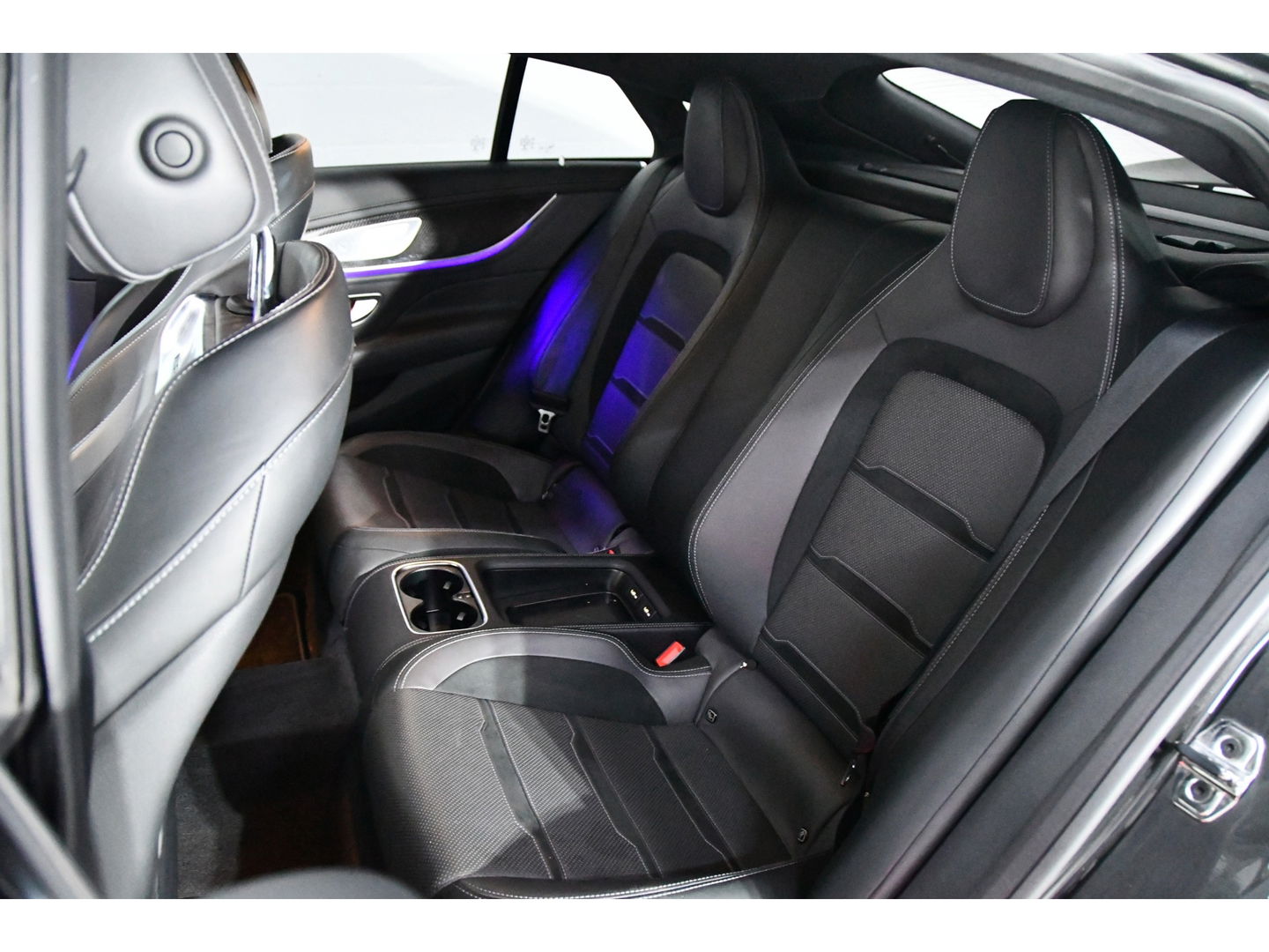 Mercedes-Benz AMG GT 4-Door Coupe AMG 63 S 4MATIC+ Edition 1, Pano, Trackpack, Stage 1 (720PK) downpipe