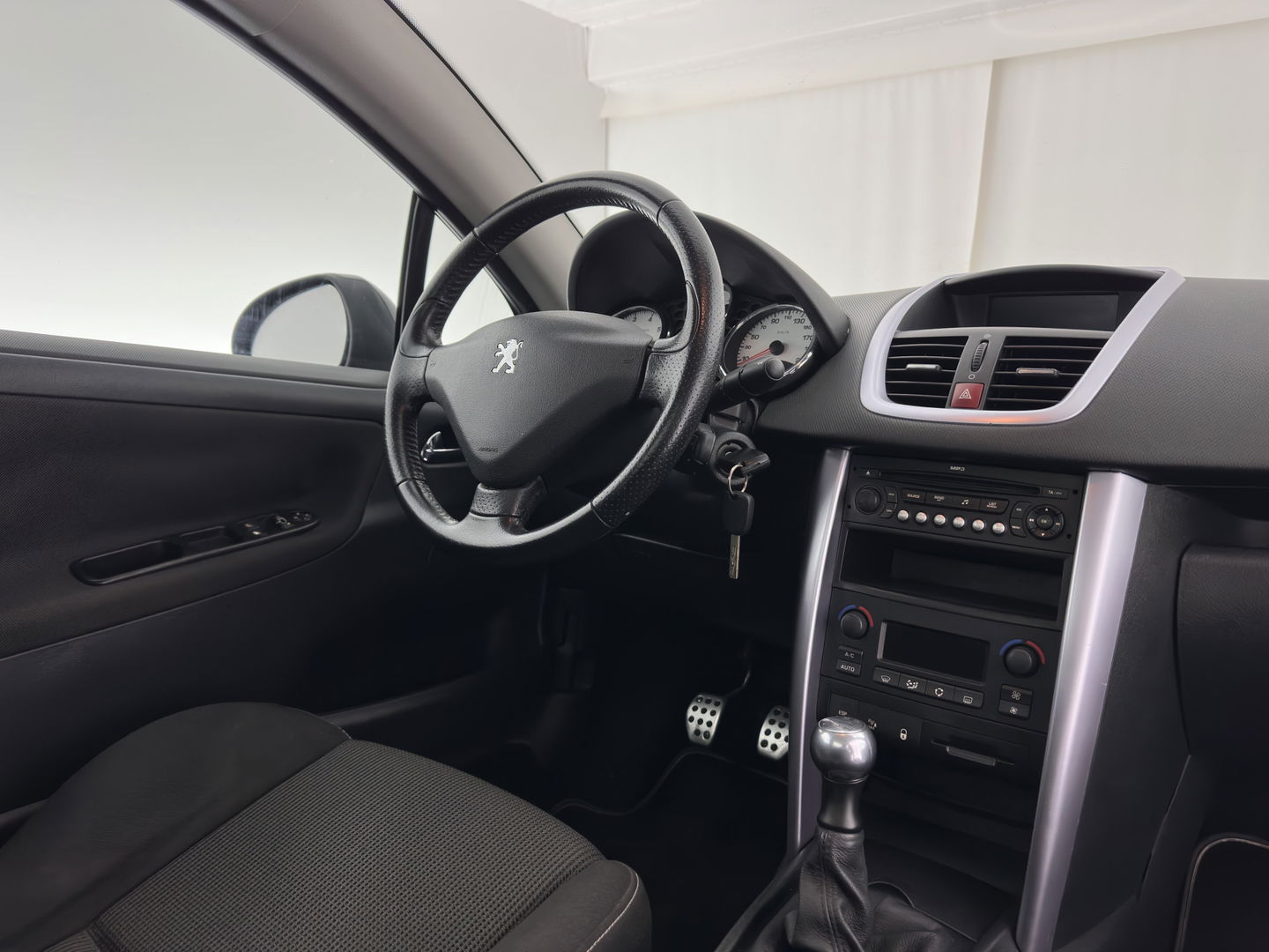 Peugeot 207 CC 1.6 VTi *HEATED-SPORTSEATS | ECC | RADIO/CD-MP3 | 17''ALU*