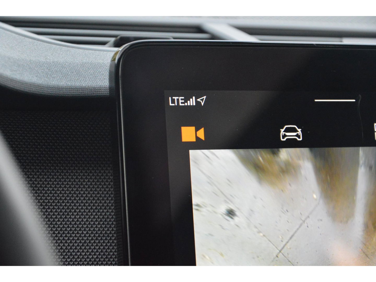 Polestar 2 Long Range Dual Motor Launch Edition 78kWh | Pilot assist | Trekhaak | Panoramadak | Stoel + Stuurverwarming | 360° |