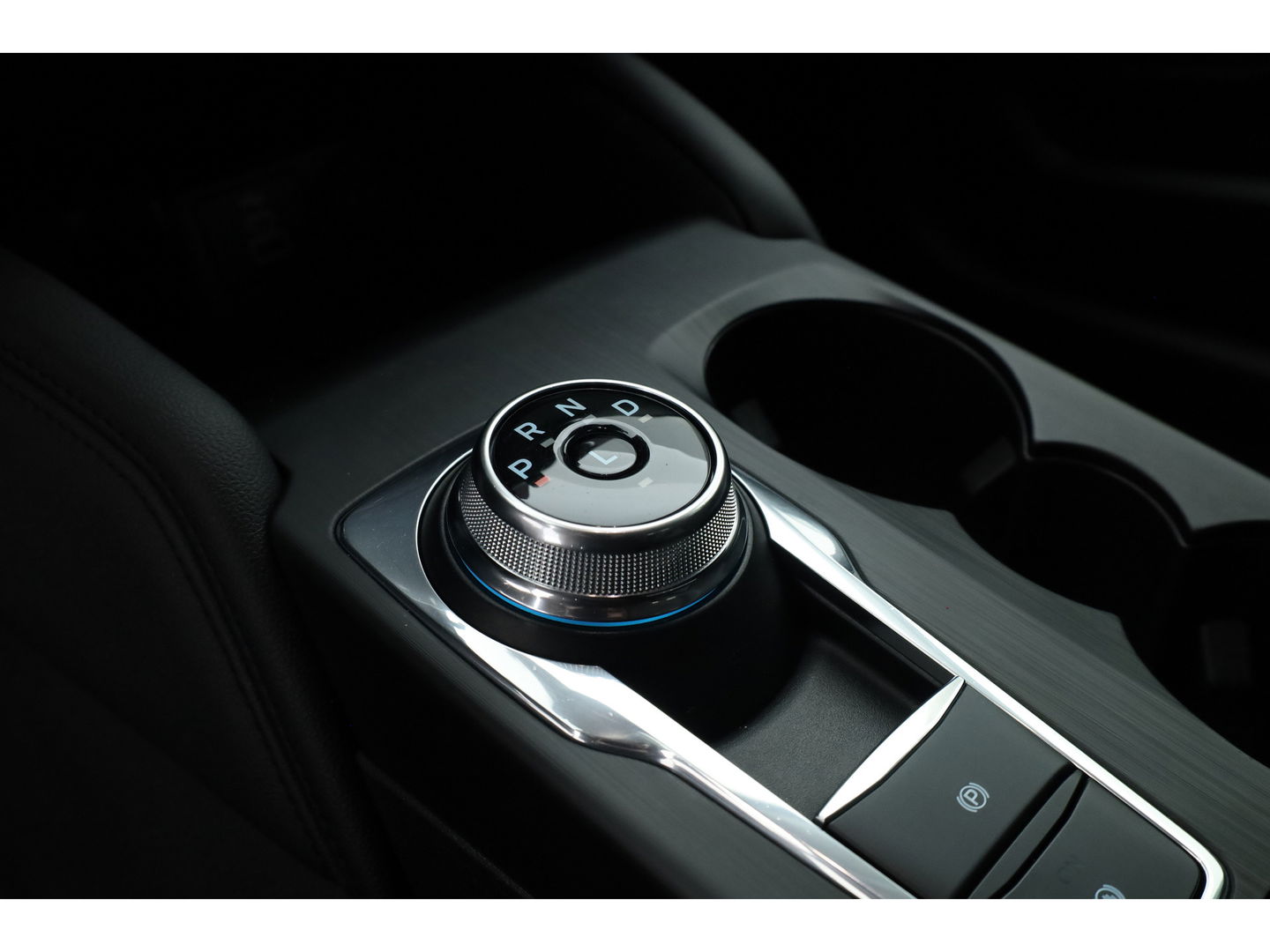 Ford Kuga 2.5 PHEV | Trekhaak | HUD | B&O | Stoel- Stuurverw. | Camera | CarPlay | Keyless